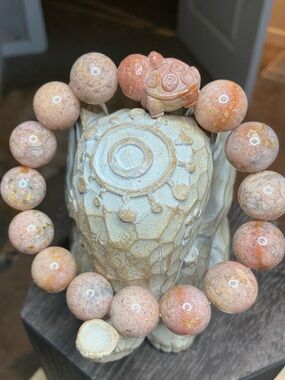 Fish Roe Agate 13mm with Alashan Turtle